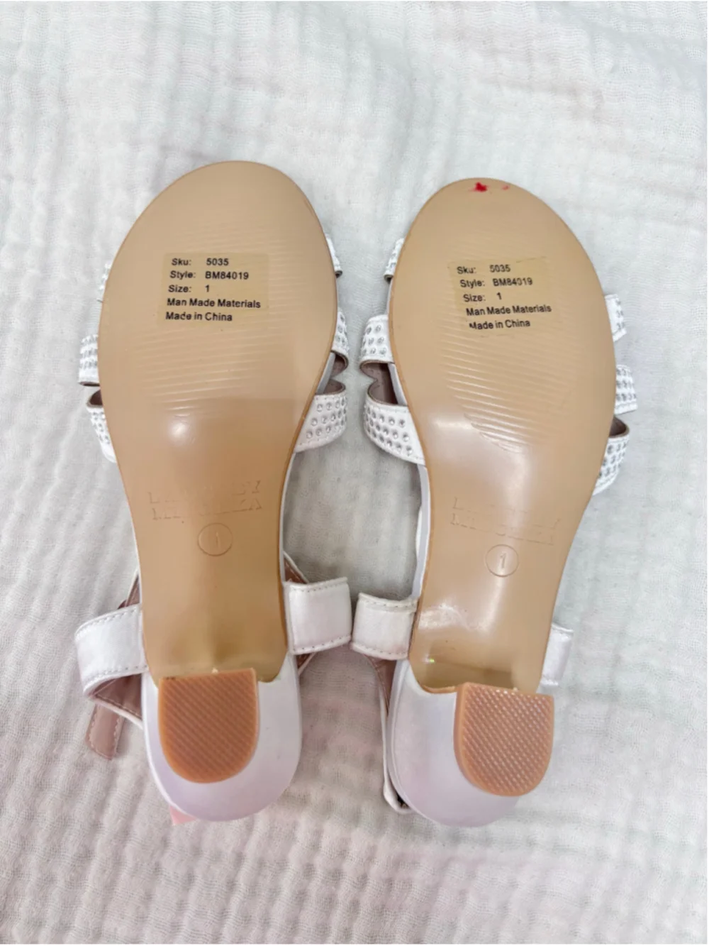 Girls Badgley Mischka Dress Shoes 1 (Little Girl) White Silver Rhinestone